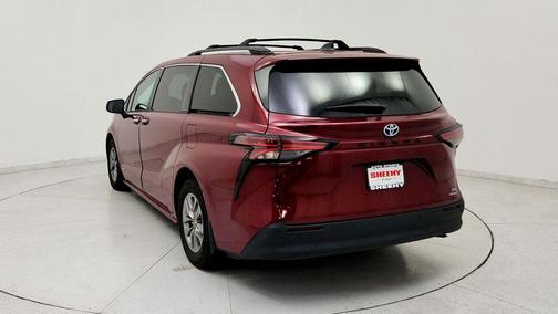 Ruby Flare Pearl 2021 Toyota Sienna XLE 7 Passenger