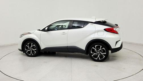 Blizzard Pearl 2021 Toyota C-HR XLE