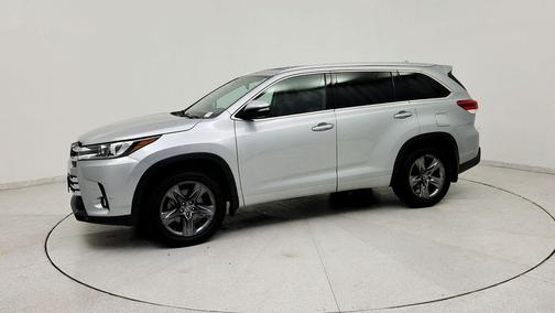 Celestial Silver Metallic 2017 Toyota Highlander Limited Platinum
