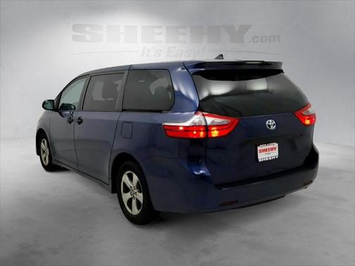 2020 Toyota Sienna SE