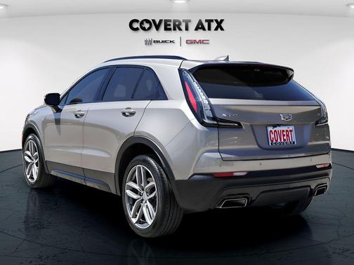 Latte 2023 Cadillac XT4 Sport