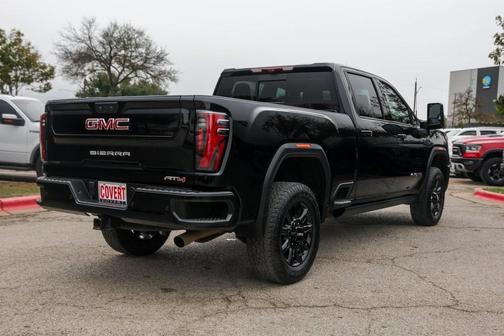2024 GMC Sierra 2500 AT4