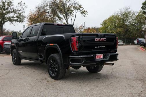 2024 GMC Sierra 2500 AT4