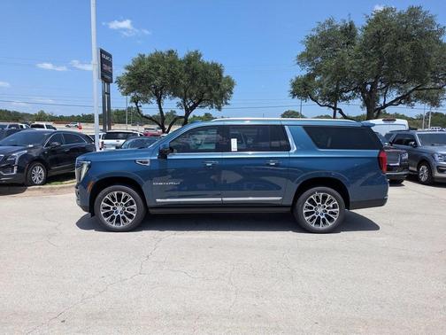 2025 GMC Yukon XL Denali