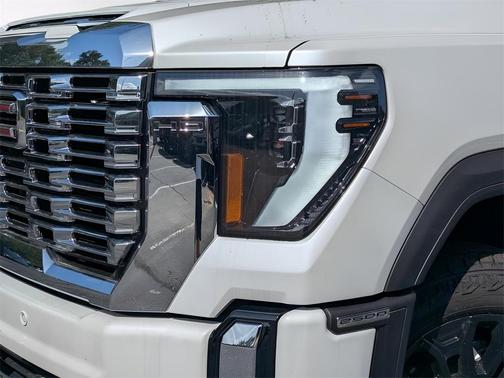 2025 GMC Sierra 2500 Denali