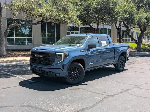 2025 GMC Sierra 1500 Elevation