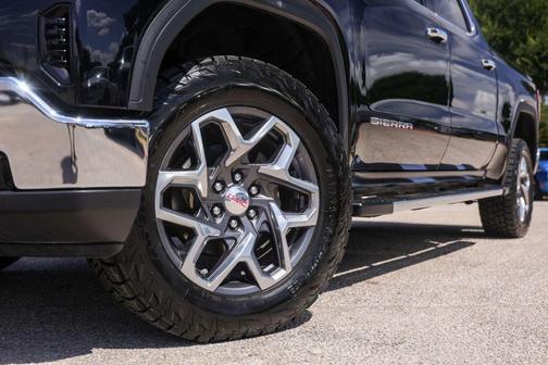 Onyx Black 2024 GMC Sierra 1500 SLT