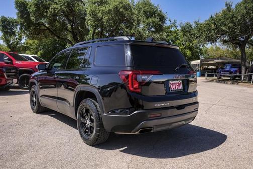 2023 GMC Acadia AT4