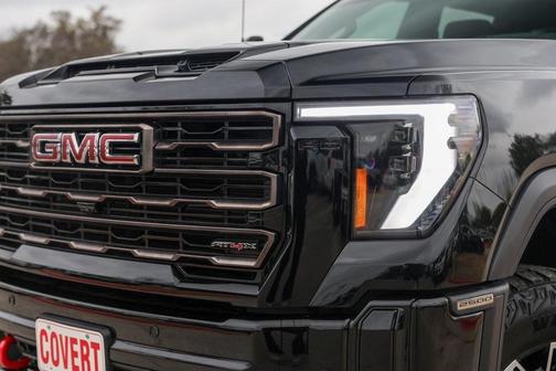2025 GMC Sierra 2500 AT4X