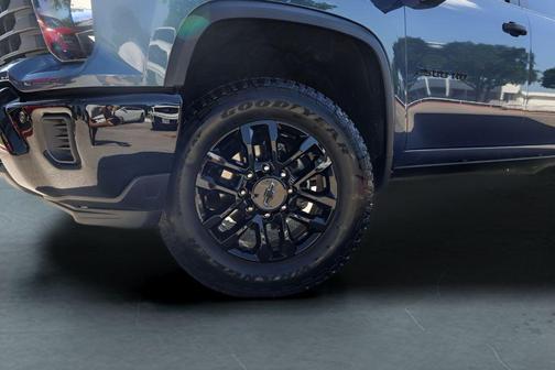 Lakeshore Blue 2025 Chevrolet Silverado 2500 Custom