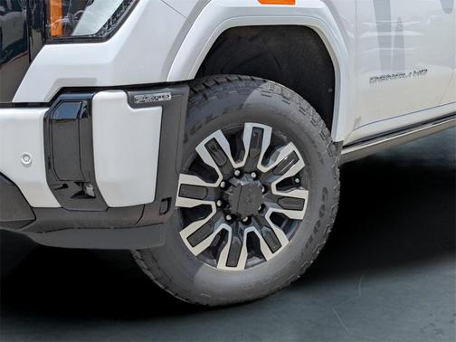 2025 GMC Sierra 2500 Denali Ultimate