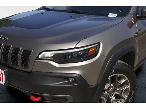2021 Jeep Cherokee Trailhawk