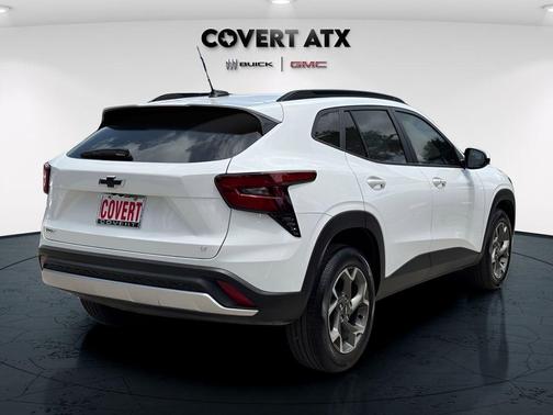 Summit White 2026 Chevrolet Trax LT