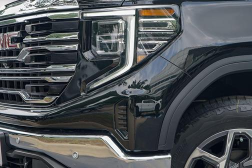 Onyx Black 2026 GMC Sierra 1500 SLT