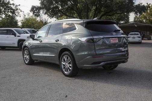 2022 Buick Enclave Avenir