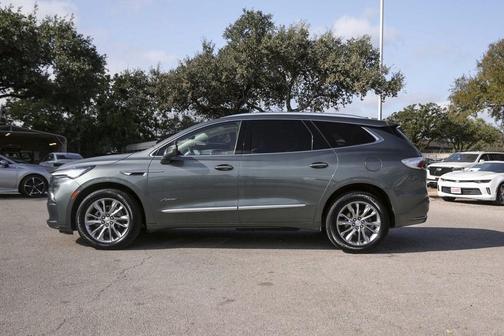 2022 Buick Enclave Avenir