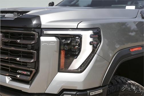2024 GMC Sierra 2500 AT4X
