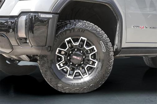 2024 GMC Sierra 2500 AT4X