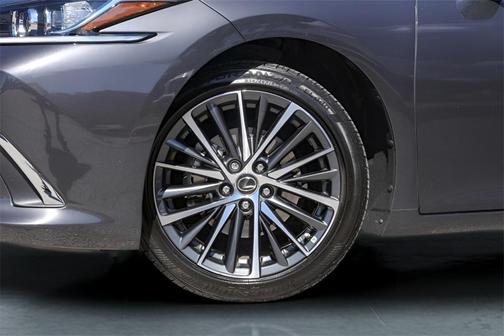 2022 Lexus ES 350 Base