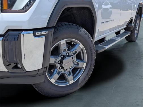 2025 GMC Sierra 2500 SLT