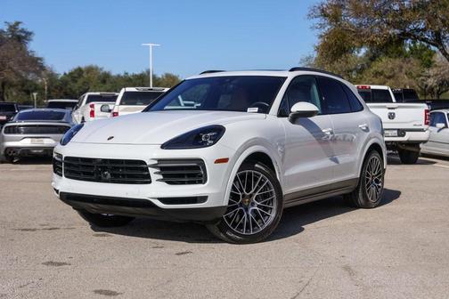 2023 Porsche Cayenne Base (Tiptronic)