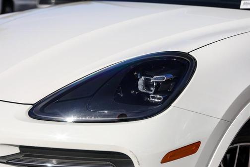 2023 Porsche Cayenne Base (Tiptronic)