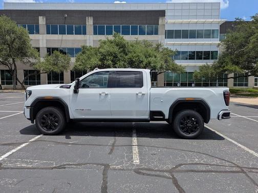 2025 GMC Sierra 2500 AT4