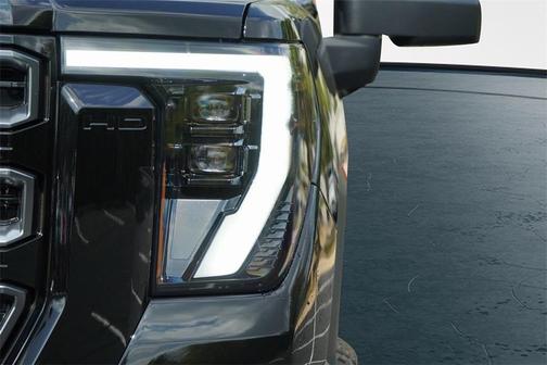 2026 GMC Sierra 2500 AT4