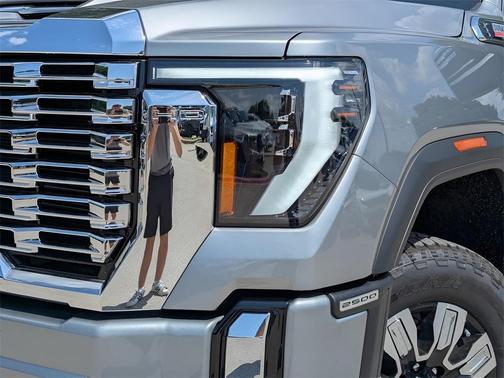2025 GMC Sierra 2500 Denali