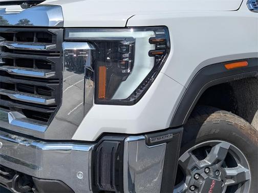 2025 GMC Sierra 2500 SLT