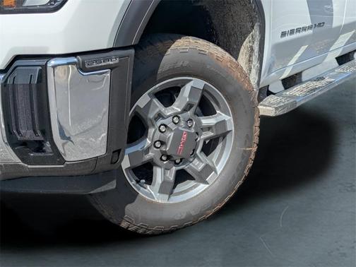 2025 GMC Sierra 2500 SLT
