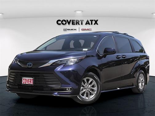 2025 Toyota Sienna XLE