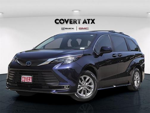 2025 Toyota Sienna XLE