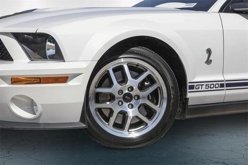 2007 Ford Shelby GT500 Base