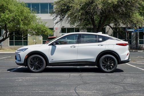 Summit White 2026 Buick Envista Sport Touring