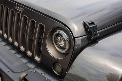 Granite Crystal Clearcoat Metallic 2018 Jeep Wrangler JK Unlimited Sport