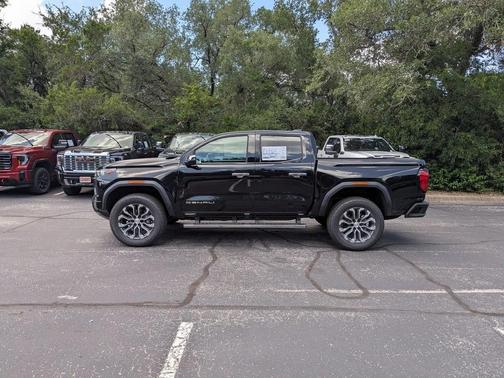 2025 GMC Canyon Denali