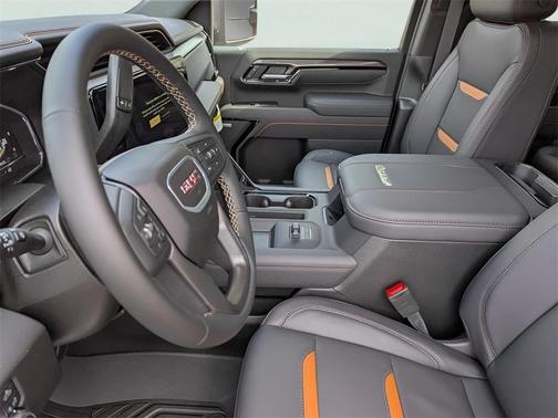 2025 GMC Sierra 2500 AT4