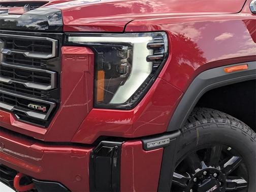 2025 GMC Sierra 2500 AT4
