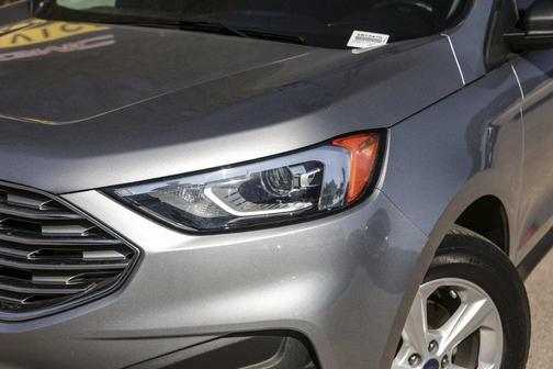 2020 Ford Edge SE