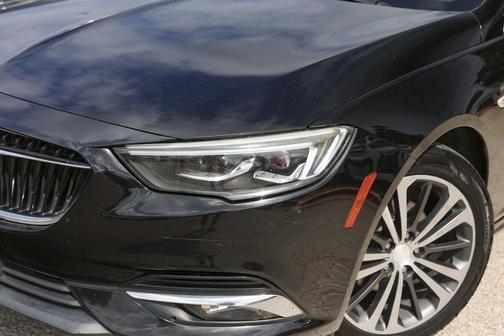 2018 Buick Regal Sportback Essence