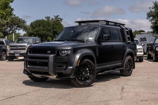 Santorini Black 2023 Land Rover Defender SE
