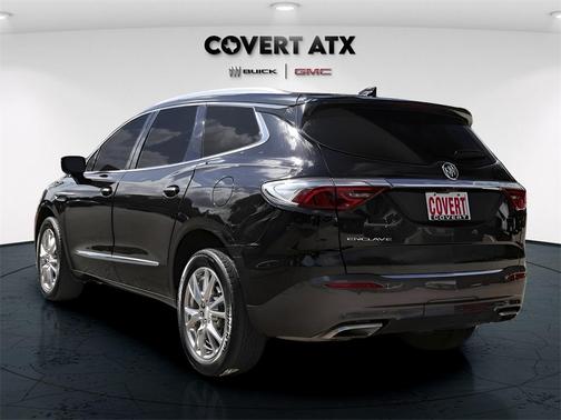 2022 Buick Enclave Essence