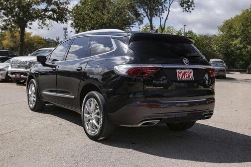 2022 Buick Enclave Essence