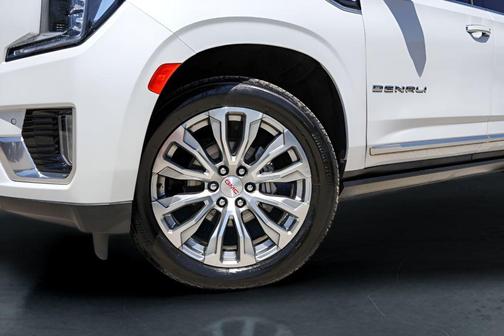 White Frost 2023 GMC Yukon Denali
