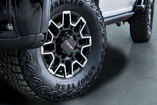 Summit White 2026 GMC Sierra 2500 AT4X