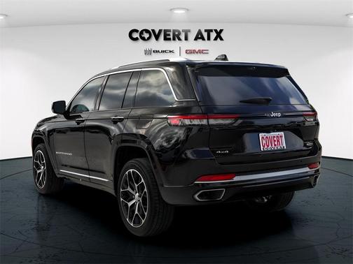 2022 Jeep Grand Cherokee Summit