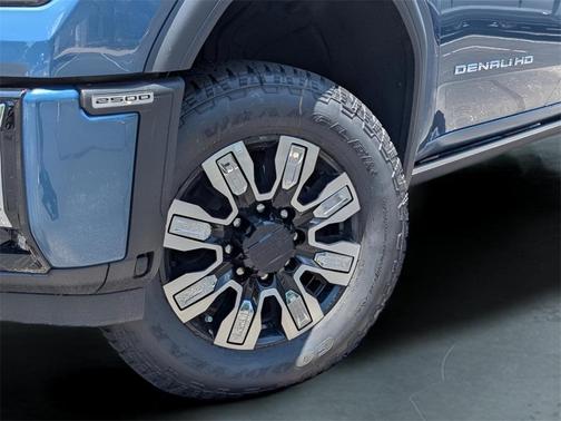 2025 GMC Sierra 2500 Denali