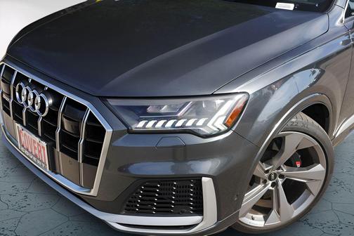 Daytona Gray Pearl Effect 2023 Audi SQ7 4.0T Premium Plus