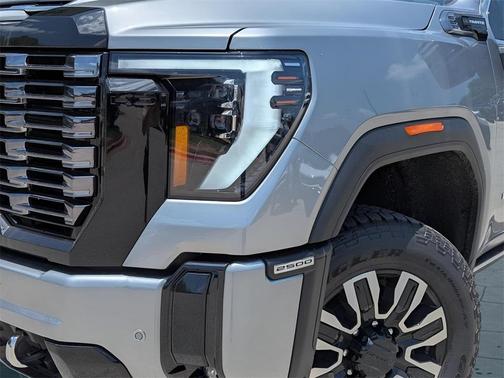 2025 GMC Sierra 2500 Denali Ultimate